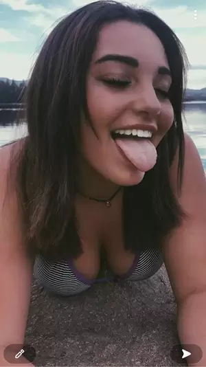 college facial nude - Who wants to cumtribute a thick college slut kik nude porn picture |  Nudeporn.org