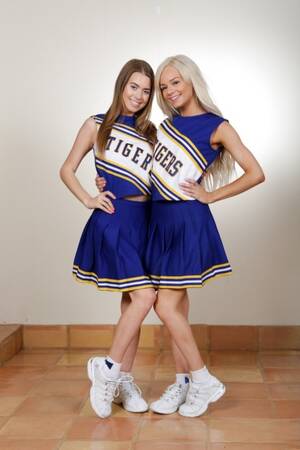 cheerleader sex pussy - Elsa Cheerleader Porn Pics & MILF Sex Photos - IdealMilf.com