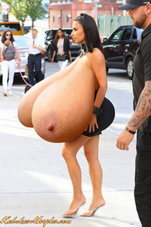 kim kardashian huge boob sex - kim kardashian â€“ Big Boobs Celebrities â€“ Biggest tits in the World