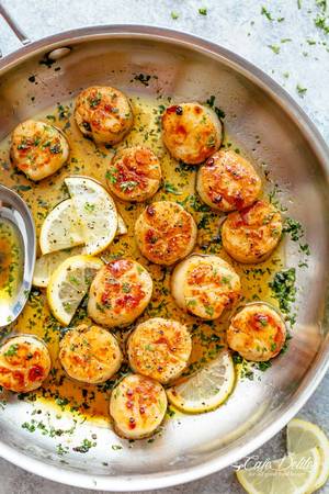 Heavy Lobster Porn - Lemon Garlic Butter Scallops in less than 10 minutes | cafedelites.com