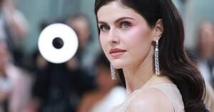 Alexandra Daddario Porn Games - Fans praise Alexandra Daddario as she shares nude photo from mountain  vacation: 'An angel' | The Independent