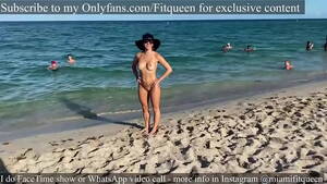 muejeres en miami beach naked - Amateur Fitqueen teen cause a circle of men at public nude beach -  XVIDEOS.COM