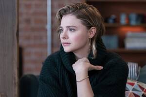 Chloe Moretz Blowjob - ChloÃ« Grace Moretz Was Warned Not To Be Outspoken & Distances Herself From  'Shadow In The Cloud' Writer Max Landis