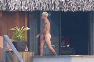 Justin Bieber Naked Sex Porn - Justin Bieber fully NAKED in the revealing photographs which broke the  internet - Irish Mirror Online