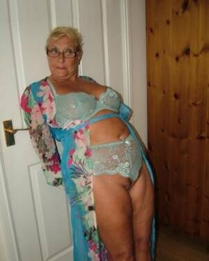 Granny In Love - Love Granny Fotos Porno - PICTOA