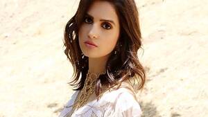 Laura Marano Gay Sex - Austin & Ally (TV Series 2011â€“2016) - News - IMDb