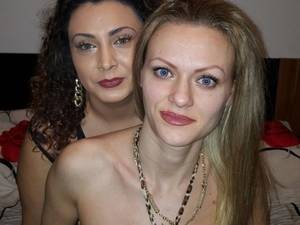 hot sexy lesbian webcam live - Picture of the sexy profile of LesbySquirt18, for a very hot webcam live  show !