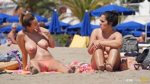 Beach Tits Vids - Topless beach boobs - ThisVid.com