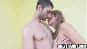 guy sucks blonde shemale - Blonde shemale gets naked and sucks on a cock - XVIDEOS.COM