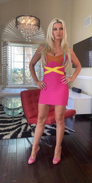 Brittany 90s Porn - Brittany Andrews Appearing on TLC's The Single Life Sunday Night | Candy. porn