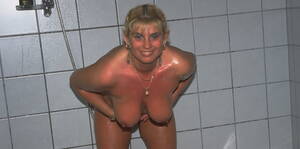 Mature Blonde Shower - Naked blonde mature lady in the shower - Mature.nl