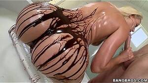 Chocolate Syrup Porn - Chocolate Syrup Booty - XNXX.COM