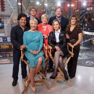 leah remini naked porn cartoons - Kevin James' sitcom 'Kevin Can Wait' replaces his new TV wife Erinn Hayes  with his old one Leah Remini â€“ New York Daily News