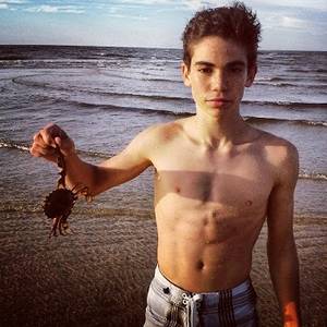 Disney Jessie Emma Porn - Maybe Luke, who has a slightly gender-atypical interest in dance, and in  one episode competes with Emma ...