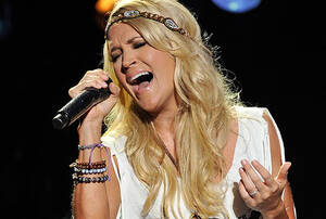 Carrie Underwood Interracial Fuck - Flashback: Carrie Underwood Channels Axl Rose at CMA Music Fest