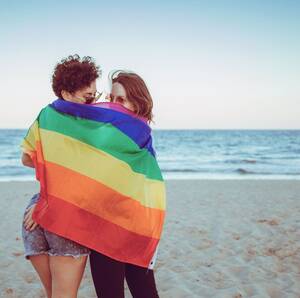 hidden cam nude beach couples - Am I Bisexual?' 10 Bisexuality Signs, According To Experts