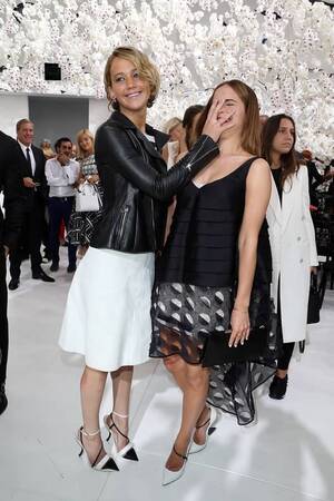 Emma Watson Lesbian Captions - Jennifer Lawrence GIFs and Pictures | POPSUGAR Celebrity