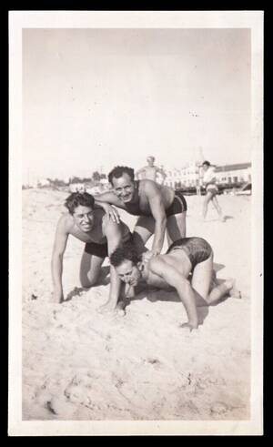 beach shaved couples - GIGGLING DOGGY STYLE GAY BEACH MEN SLOPPY BEACH PORN PYRAMID ~ 1940s PHOTO  | eBay