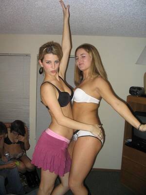 Amateur Party Teen - Drunks and Parties - HBH - Choose Your Bang | MOTHERLESS.COM â„¢