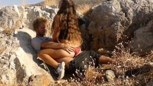 beach sex couples - Hot pareja tiene sexo en pÃºblico sobre la playa mÃ¡s concurrida de una isla  griega - Videos Porno Gratis - YouPorn