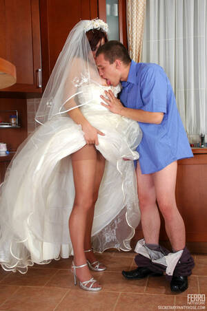 Bride Pantyhose Porn - Horny bride in suntan pantyhose going down for fucking right on the floor