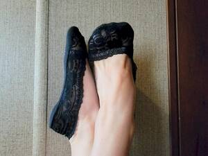 Black Lace Socks Porn - LiaNights's Amateur Porn: Taking off my little black lace socks
