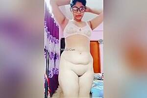 indian big babes pussy - Sexy Indian Girl Showing Her Big Ass And Pussy