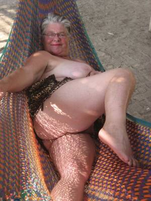 Goddess Granny - Beach Granny Porn Pics & Nude Photos - NastyPornPics.com