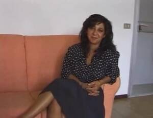 Italian Milf Couch Porn - Hot Amateur Italian MILF : XXXBunker.com Porn Tube