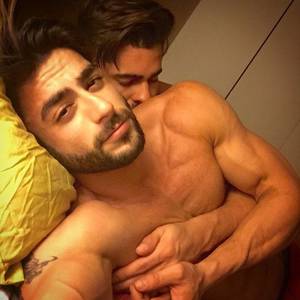 Hot Gay Kiss Porn - Secrets of a Guy