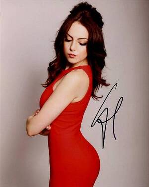Elizabeth Gillies Porn - Elizabeth Gillies Hot Red Dress In Person Signed Photo
