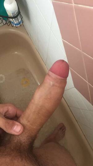huge shower penis - Shower huge cock - Amateur Straight Guys Naked - guystricked.com