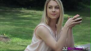 babe teen facial - Hot teen babe takes cum facial - XVIDEOS.COM