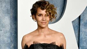 Halle Berry Porn - Halle Berry Says She's Owning Her Sexuality While Going Through Menopause |  Entertainment Tonight