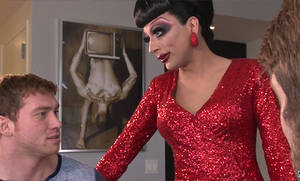 Bianca Del Rio Porn - [Updated] Bianca Del Rio And A Midget Featured In New Men.Com Scene With  Colby Keller and Connor Maguire
