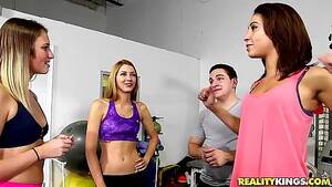 athletic group sex - group athletic - Gosexpod - free tube porn videos