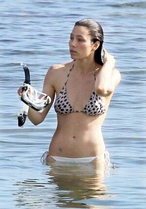 jessica biel nude beach - Sexiest Bodies Hollywood | Radar Online