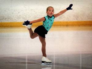 Bonnie Diver Porn - Lindsay Kasten, 8, practices her figure skating program