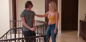 friend's mom - My Friends Hot Mom How To Get A Girl Easily - MomVids.com