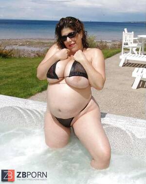Facebook Mature Porn - Mature bikiniwome from facebook 1. - ZB Porn