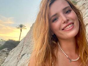 Bella Thorne Porn Tape - La polÃ©mica de Bella Thorne con OnlyFans: sube fotos casi iguales que las  de su Instagram - Tikitakas