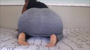 fat ebony farting - Ebony bbw beefy farts - ThisVid.com