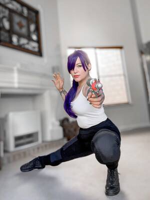 Futurama Cosplay Porn - Another parallel universe Leela: Real Life Leela! Quick cosplay I made in  iso to stay sane. : r/futurama