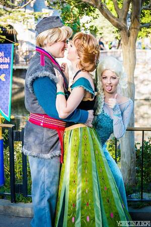 Disneys Frozen Princess Porn - When you're the third wheel | Disney cosplay, Couple halloween costumes,  Disney costumes