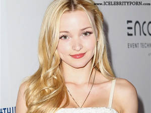 Disney Celeb Porn Real - ... Dove Cameron Desnuda Fotos Intimas Hot xxx-disney-porn-naked-nude- ...