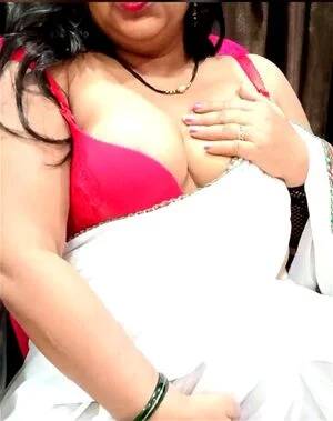 live nude milf - Watch Indian aunty sexy nude live show - Webcam, Bbw Milf, Aunty Hot Porn -  SpankBang