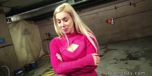 big ass blonde amateur public - Big ass blonde amateur bangs in public - Tnaflix.com