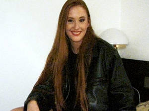 Mona Lisa - shy looking amateur