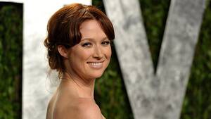 Ellie Kemper Sextape Porn - Ellie Kemper Finds Sex Tape | Movies | %%channel_name%%