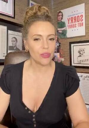 alyssa milano nude transvestite - Alyssa Milano hits back over calling cops following backing 'defund the  police' - Irish Mirror Online
